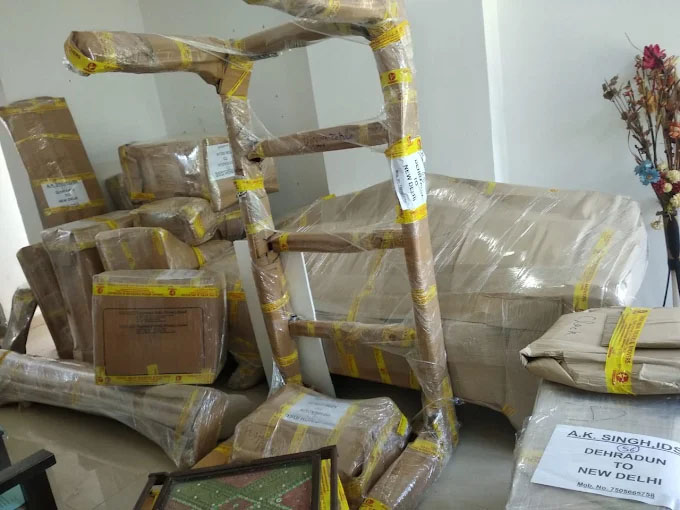 Packers and movers in Rudrapur vehicle transport car carrier truck service across India